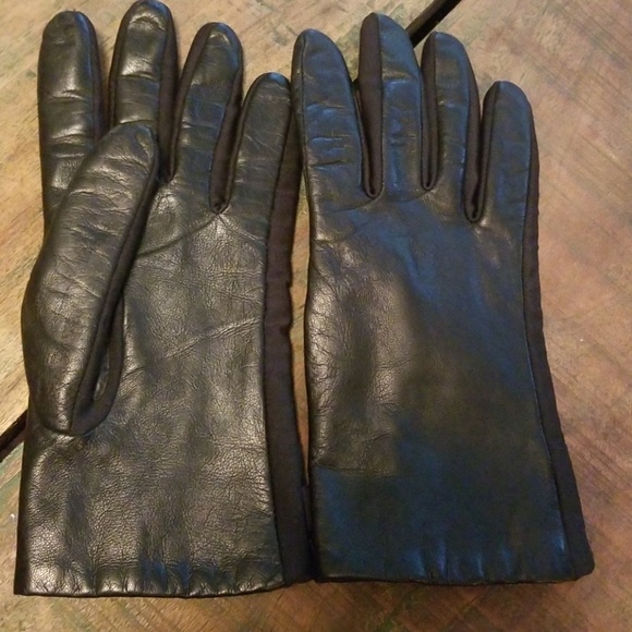 Isotoner black leather gloves - Picture 2 of 3